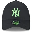 cappelli-curva-nero-cinghia-regolabile-9forty-neon-dei-new-york-yankees-mlb-di-new-era