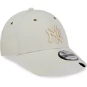 new-era-curved-brim-9forty-washed-canvas-new-york-yankees-mlb-beige-adjustable-cap-with-beige-logo