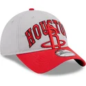 cappellino-curvo-grigio-e-rosso-regolabile-9twenty-tip-off-2023-dei-houston-rockets-nba-di-new-era