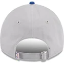 cappellino-curvo-grigio-e-blu-regolabile-9twenty-tip-off-2023-di-nba-di-new-era