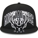 cappellino-piatto-nero-snapback-9fifty-tip-off-2023-dei-milwaukee-bucks-nba-di-new-era