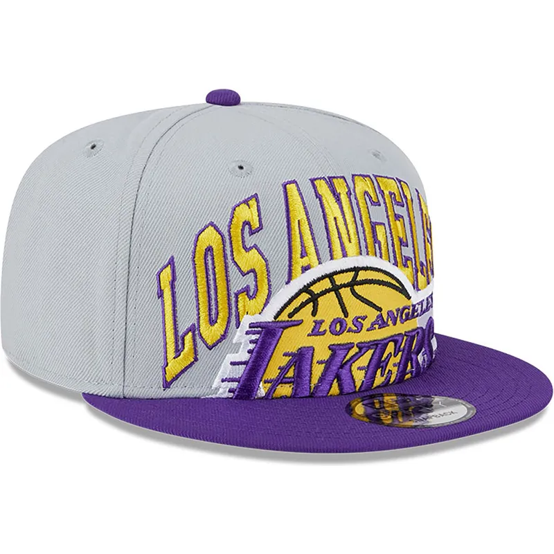 cappello-piatto-grigio-e-viola-snapback-9fifty-tip-off-2023-dei-los-angeles-lakers-nba-di-new-era