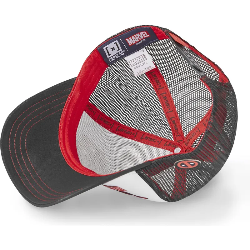 cappelli-curva-nero-snapback-deadpool-marvel-comics-di-capslab