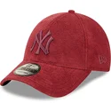 cappelli-curva-rosso-cinghia-regolabile-9forty-towelling-dei-new-york-yankees-mlb-di-new-era