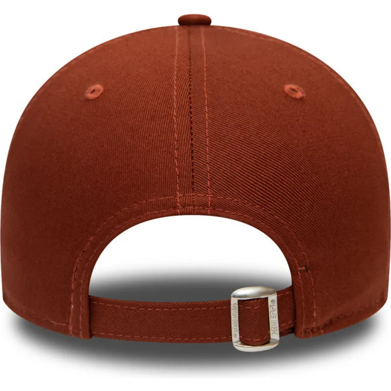 cappelli-curva-marrone-cinghia-regolabile-9forty-league-essential-dei-new-york-yankees-mlb-di-new-era
