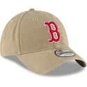 cappello-regolabile-marrone-chiaro-con-visiera-curva-e-logo-rosso-9twenty-core-classic-dei-boston-red-sox-mlb-di-new-era