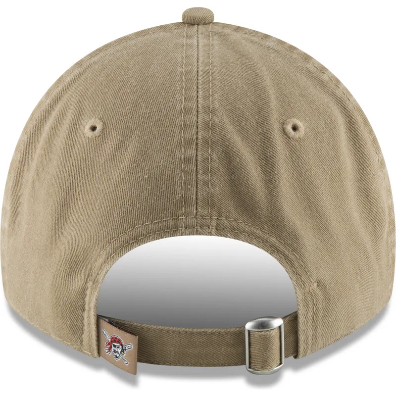 cappellino-curvo-marrone-chiaro-regolabile-con-logo-nero-9twenty-core-classic-di-pittsburgh-pirates-mlb-di-new-era