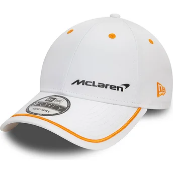 cappelli-curva-bianco-cinghia-regolabile-9forty-contrast-piping-dei-mclaren-racing-formula-1-di-new-era