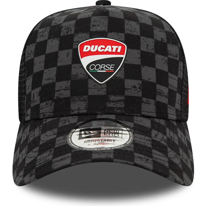 cappelli-curva-nero-snapback-9forty-a-frame-all-over-print-check-dei-ducati-motor-motogp-di-new-era cappelli-curva-nero-snapback-9forty-a-frame-all-over-print-check-dei-ducati-motor-motogp-di-new-era