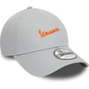 cappellino-grigio-regolabile-con-visiera-curva-e-logo-arancione-9forty-seasonal-colour-di-vespa-piaggio-di-new-era