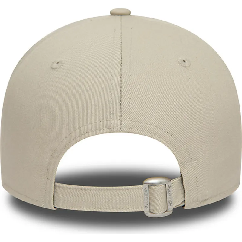 cappelli-curva-beige-cinghia-regolabile-9forty-seasonal-colour-dei-vespa-piaggio-di-new-era
