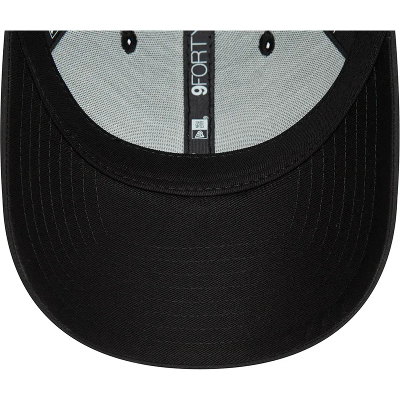 cappelli-curva-nero-snapback-9forty-poly-print-dei-valentino-rossi-vr46-motogp-di-new-era cappelli-curva-nero-snapback-9forty-poly-print-dei-valentino-rossi-vr46-motogp-di-new-era