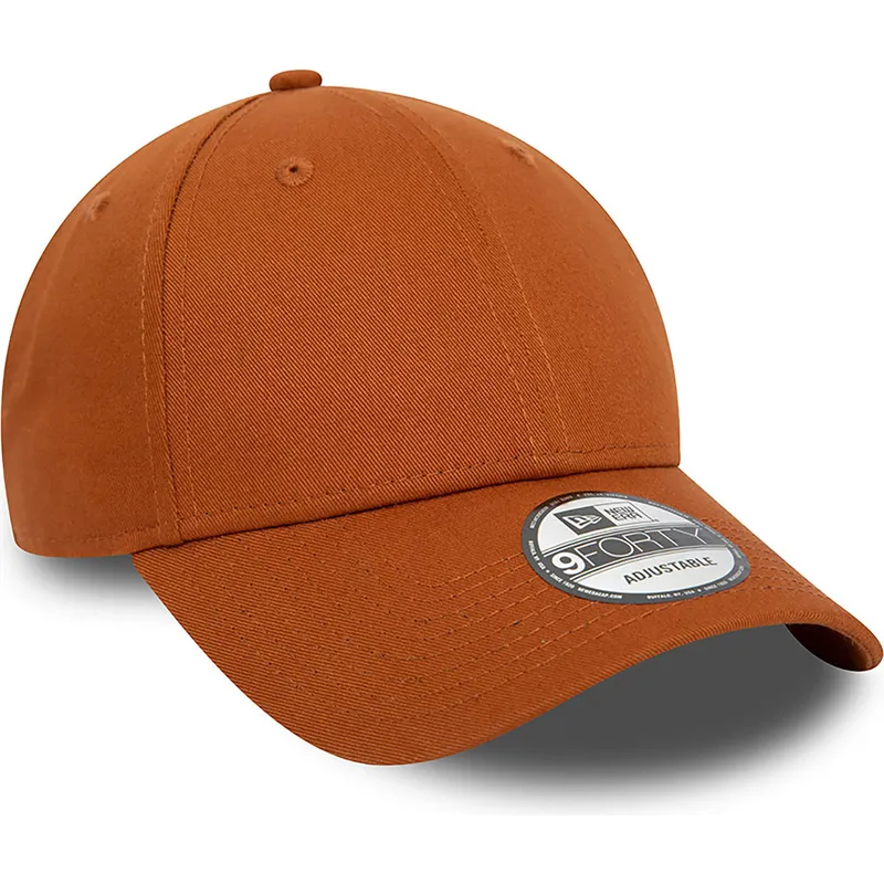 cappelli-curva-marrone-cinghia-regolabile-9forty-di-new-era cappelli-curva-marrone-cinghia-regolabile-9forty-di-new-era