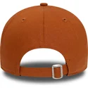 cappellino-curvo-marrone-regolabile-9forty-essential-di-new-era