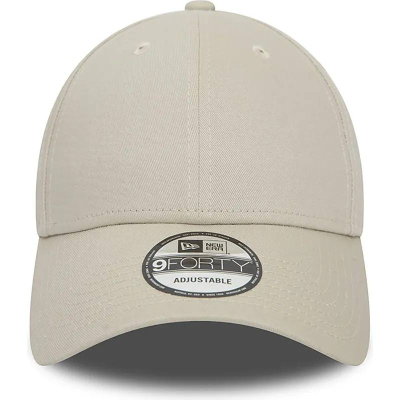 cappellino-beige-regolabile-con-visiera-curva-9forty-essential-di-new-era