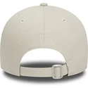 cappellino-curvo-beige-regolabile-9forty-essential-di-new-era