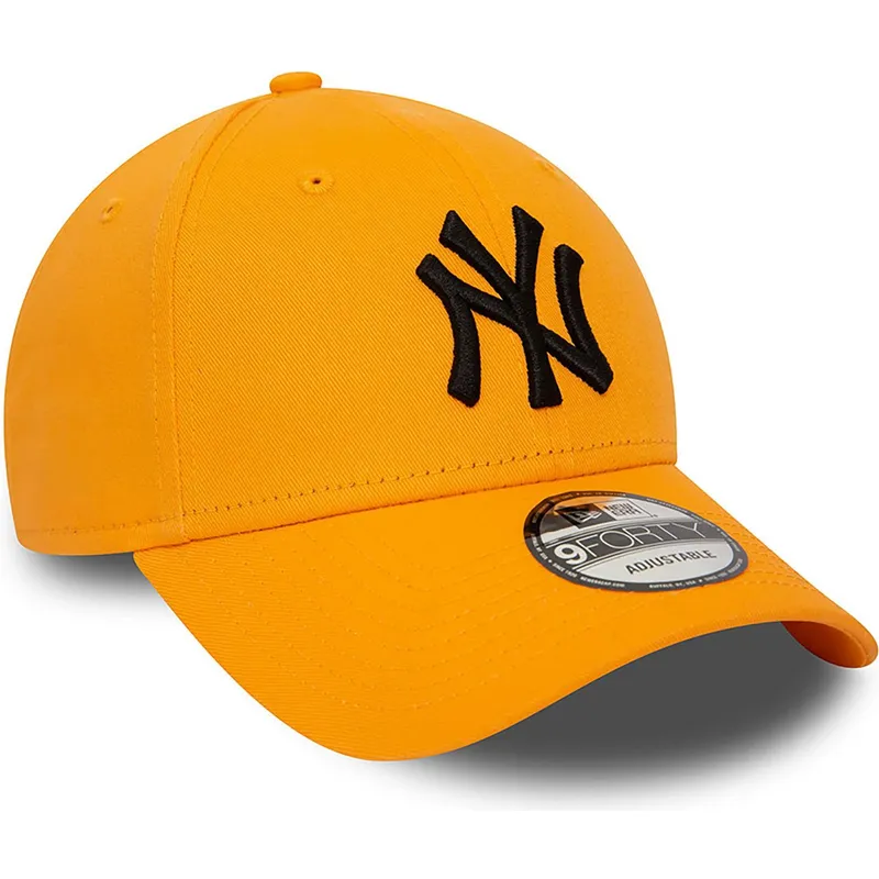 cappelli-curva-arancia-cinghia-regolabile-negro-9forty-league-essential-dei-new-york-yankees-mlb-di-new-era cappelli-curva-arancia-cinghia-regolabile-negro-9forty-league-essential-dei-new-york-yankees-mlb-di-new-era