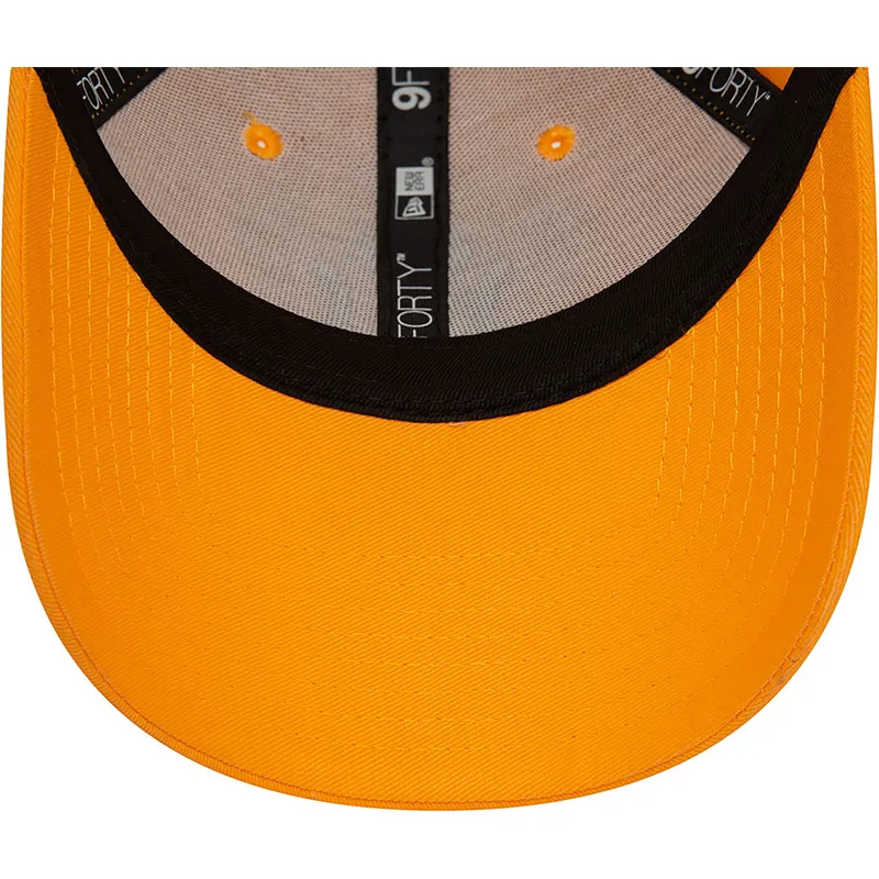 cappelli-curva-arancia-cinghia-regolabile-negro-9forty-league-essential-dei-new-york-yankees-mlb-di-new-era cappelli-curva-arancia-cinghia-regolabile-negro-9forty-league-essential-dei-new-york-yankees-mlb-di-new-era