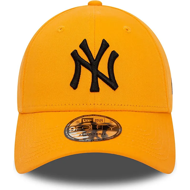 cappelli-curva-arancia-cinghia-regolabile-negro-9forty-league-essential-dei-new-york-yankees-mlb-di-new-era cappelli-curva-arancia-cinghia-regolabile-negro-9forty-league-essential-dei-new-york-yankees-mlb-di-new-era
