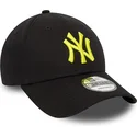 cappellino-curvo-nero-regolabile-con-logo-giallo-9forty-league-essential-di-new-york-yankees-mlb-di-new-era