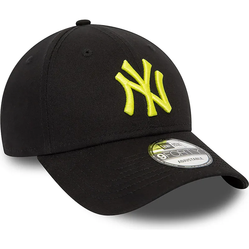 cappellino-curvo-nero-regolabile-con-logo-giallo-9forty-league-essential-di-new-york-yankees-mlb-di-new-era