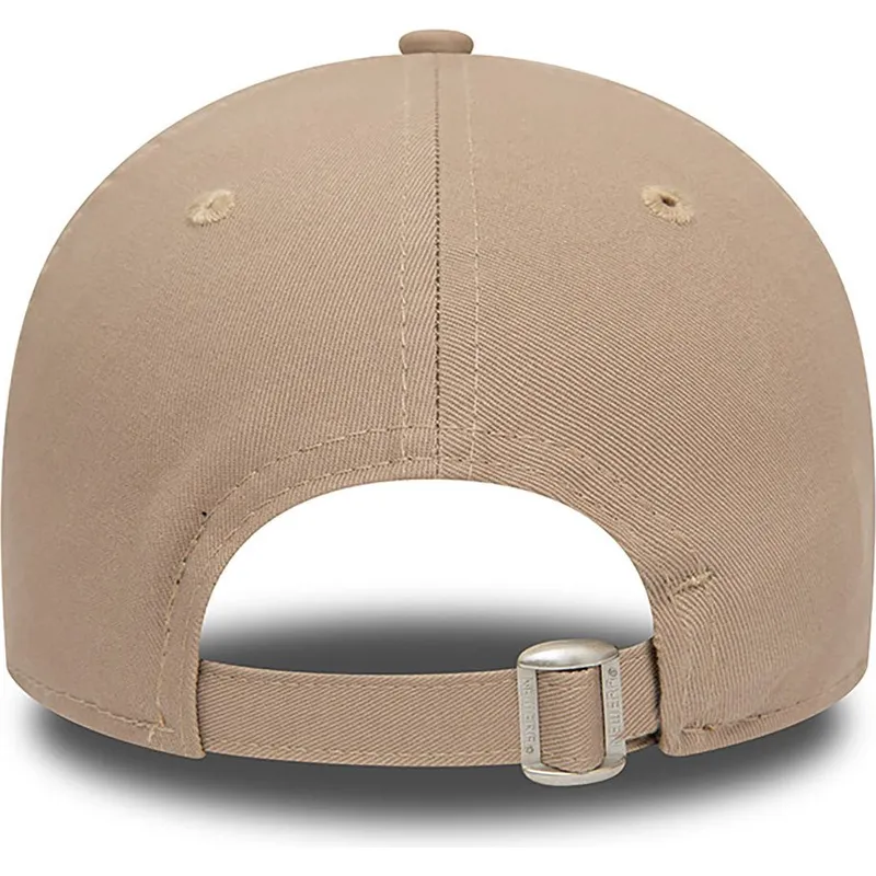 cappelli-curva-marrone-cinghia-regolabile-claro-9forty-league-essential-dei-new-york-yankees-mlb-di-new-era