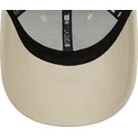 cappellino-curvo-beige-regolabile-con-logo-marrone-9forty-league-essential-dei-new-york-yankees-mlb-di-new-era