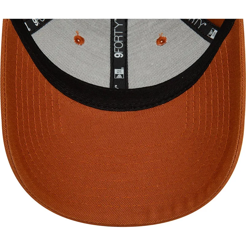 cappelli-curva-marrone-cinghia-regolabile-9forty-league-essential-dei-new-york-yankees-mlb-di-new-era