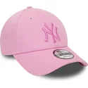 cappellino-rosa-regolabile-con-visiera-curva-e-logo-rosa-9forty-league-essential-dei-new-york-yankees-mlb-di-new-era