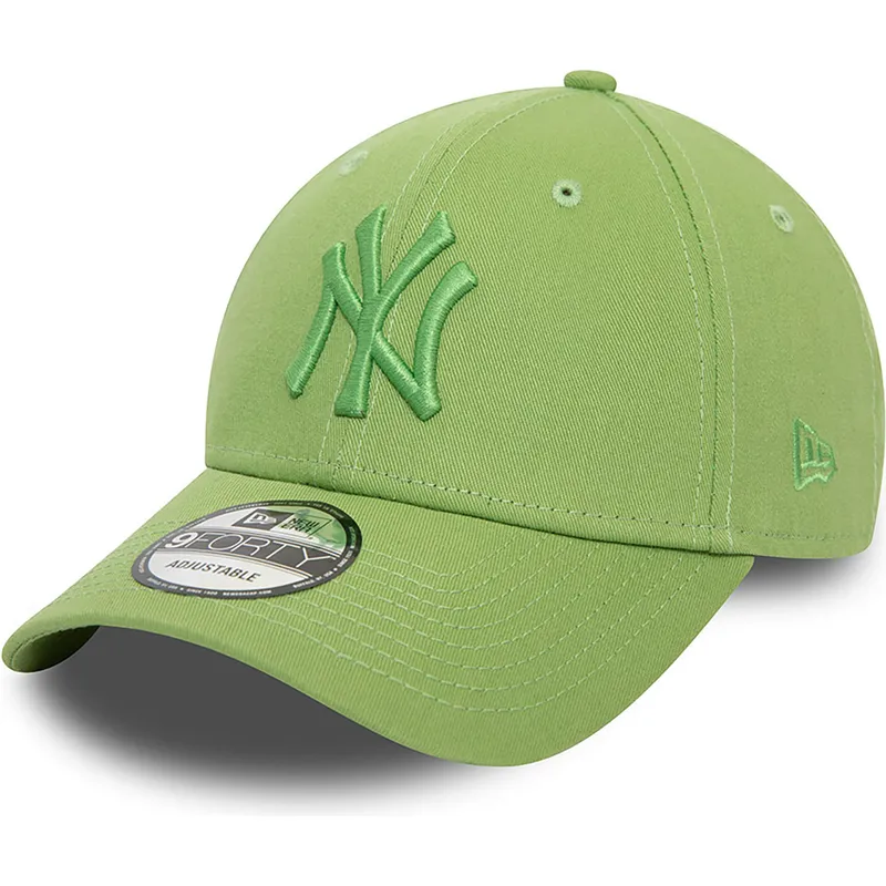 cappelli-curva-verde-cinghia-regolabile-9forty-league-essential-dei-new-york-yankees-mlb-di-new-era cappelli-curva-verde-cinghia-regolabile-9forty-league-essential-dei-new-york-yankees-mlb-di-new-era