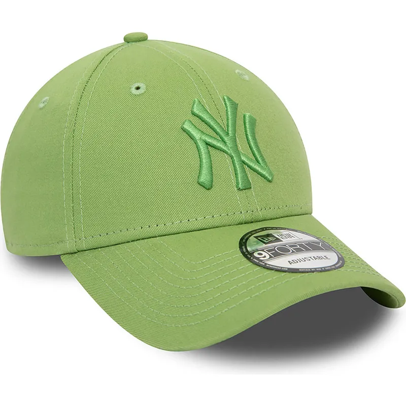 cappelli-curva-verde-cinghia-regolabile-9forty-league-essential-dei-new-york-yankees-mlb-di-new-era cappelli-curva-verde-cinghia-regolabile-9forty-league-essential-dei-new-york-yankees-mlb-di-new-era