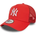 cappello-trucker-rosso-a-frame-league-essential-dei-new-york-yankees-mlb-di-new-era