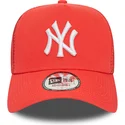 cappelli-curva-rosso-snapback-a-frame-league-essential-dei-new-york-yankees-mlb-di-new-era