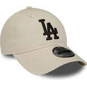 cappellino-curvo-beige-regolabile-con-logo-nero-9twenty-league-essential-dei-los-angeles-dodgers-mlb-di-new-era