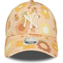 cappelli-curva-arancia-cinghia-regolabile-9forty-floral-all-over-print-dei-new-york-yankees-mlb-di-new-era