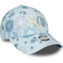 cappelli-curva-blu-cinghia-regolabile-9forty-floral-all-over-print-dei-new-york-yankees-mlb-di-new-era