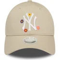 cappellino-curvo-beige-regolabile-per-donna-9forty-flower-dei-new-york-yankees-mlb-di-new-era