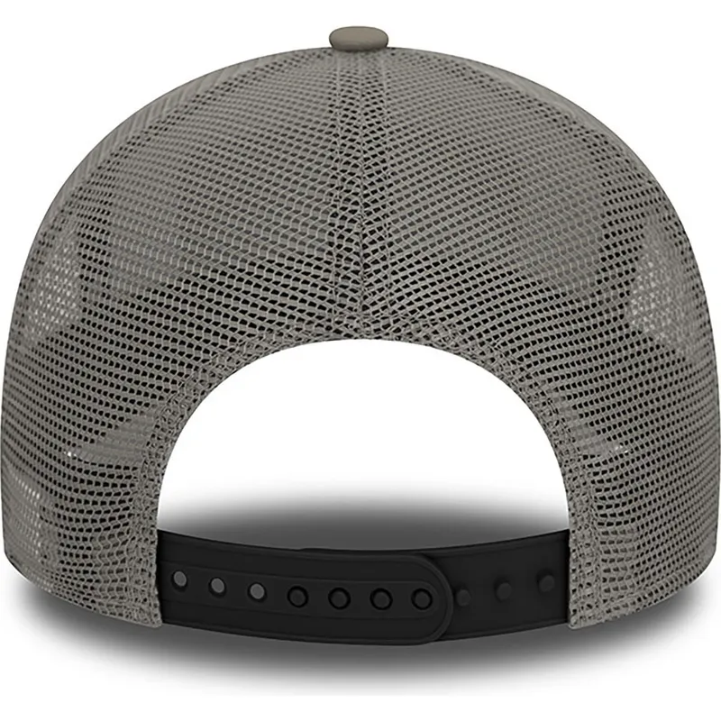 cappelli-curva-nero-snapback-a-frame-di-new-era