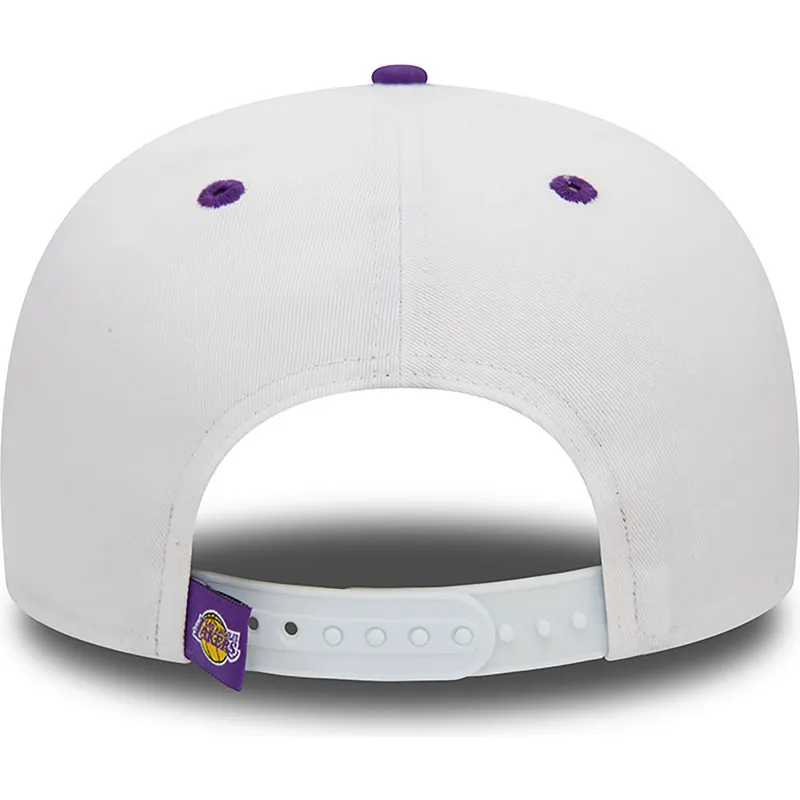 cappello-piatto-bianco-e-viola-snapback-9fifty-white-crown-dei-los-angeles-lakers-nba-di-new-era