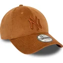 cappelli-curva-marrone-cinghia-regolabile-9forty-cord-dei-new-york-yankees-mlb-di-new-era