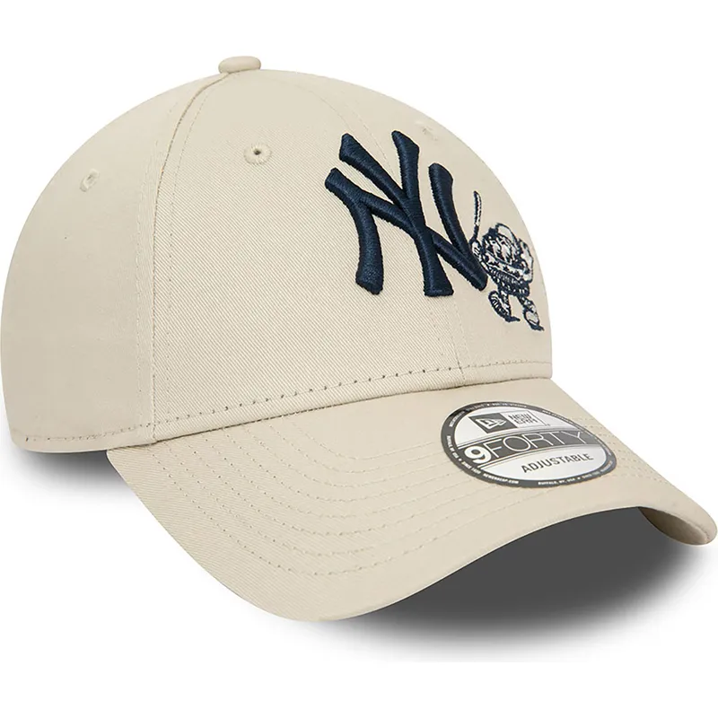 cappelli-curva-beige-cinghia-regolabile-9forty-food-character-dei-new-york-yankees-mlb-di-new-era