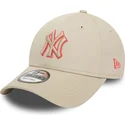cappellino-beige-con-visiera-curva-regolabile-9forty-team-outline-dei-new-york-yankees-mlb-di-new-era