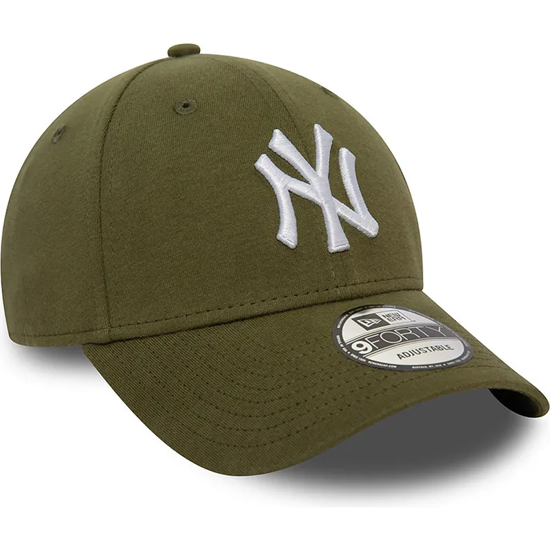 cappelli-curva-verde-cinghia-regolabile-9forty-jersey-essential-dei-new-york-yankees-mlb-di-new-era
