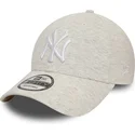 cappello-curvo-beige-regolabile-9forty-jersey-essential-dei-new-york-yankees-mlb-di-new-era