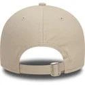 cappellino-beige-con-visiera-curva-regolabile-con-logo-rosa-9forty-league-essential-dei-los-angeles-dodgers-mlb-di-new-era