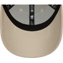 cappellino-beige-regolabile-con-visiera-curva-e-logo-verde-9forty-league-essential-dei-new-york-yankees-mlb-di-new-era