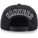 cappellino-visiera-piatta-nero-snapback-con-logo-grande-di-new-york-yankees-mlb-di-47-brand