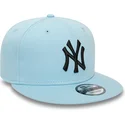 cappellino-snapback-piatto-azzurro-con-logo-nero-9fifty-league-essential-dei-new-york-yankees-mlb-di-new-era