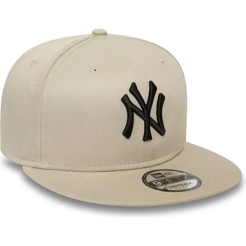 cappelli-piatta-beige-snapback-negro-9fifty-league-essential-dei-new-york-yankees-mlb-di-new-era