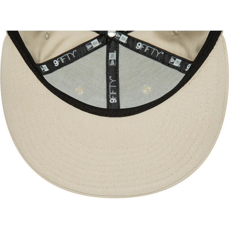 cappelli-piatta-beige-snapback-negro-9fifty-league-essential-dei-new-york-yankees-mlb-di-new-era